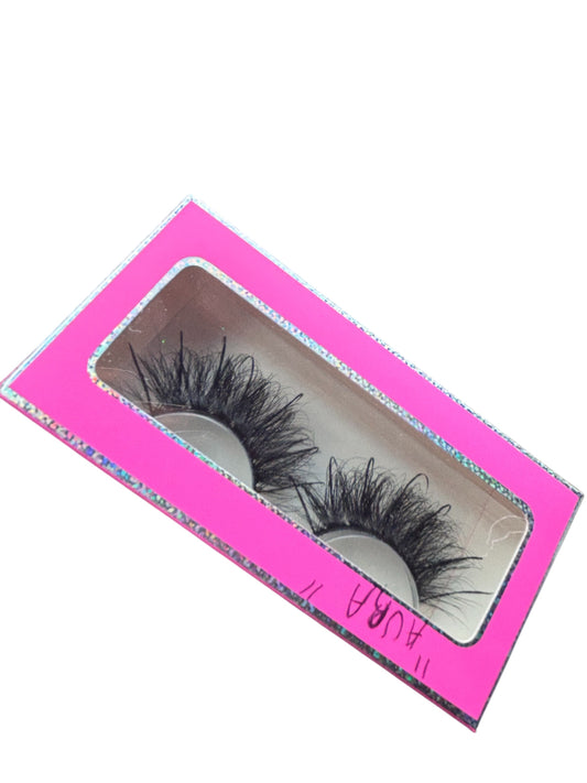 " Aura Lashes "